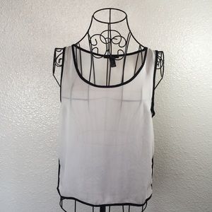 Forever 21 | Black Outline Blouse